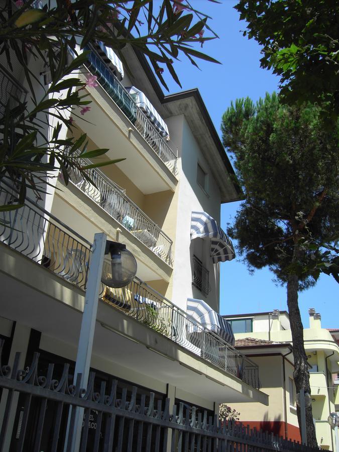 Residence Monaco Appartamenti Rimini Zewnętrze zdjęcie