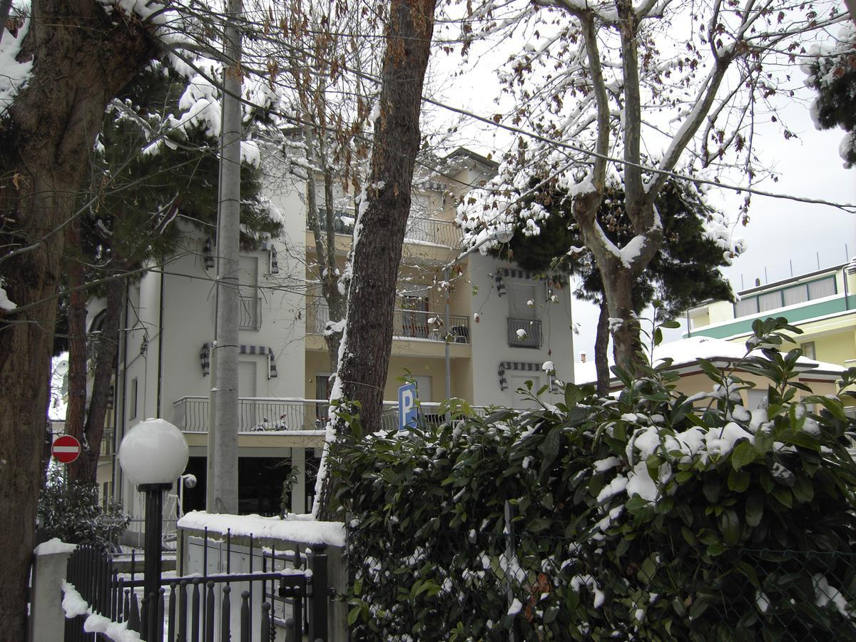 Residence Monaco Appartamenti Rimini Zewnętrze zdjęcie